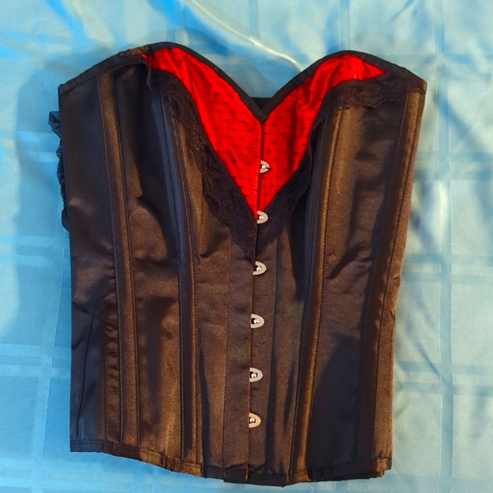 Black and Red Overbust Corset 36c US size 12 Uk16  From Corset Story
